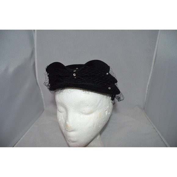 Vintage Hat An Austelle Fashion  Velour Bow and Lace Hat - Picture 1 of 6